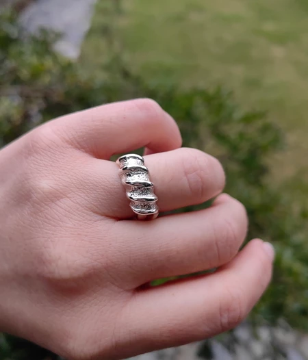 Flora ring