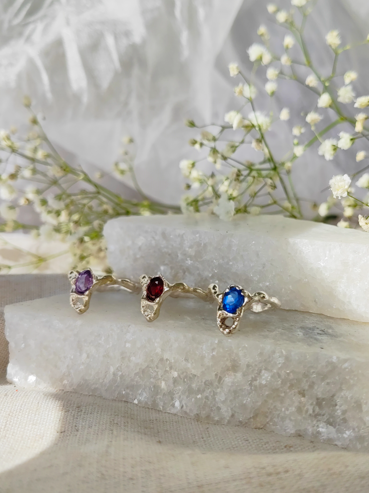 Melted wishbone ring