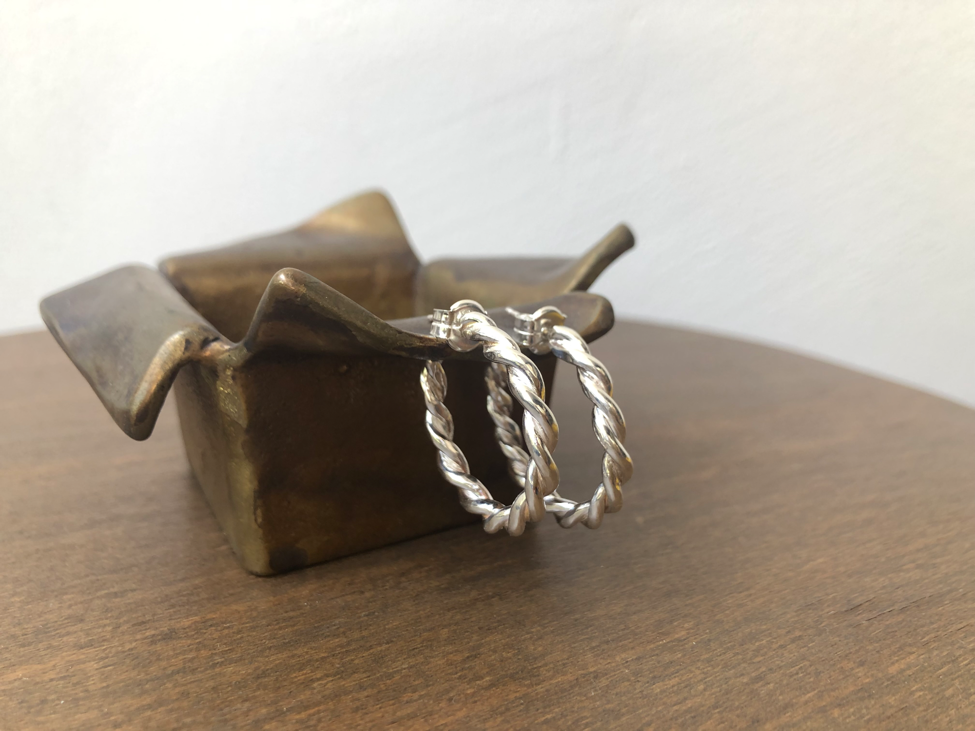 Σκουλαρίκια κρίκοι &quot;Μπέρδεμα&quot;