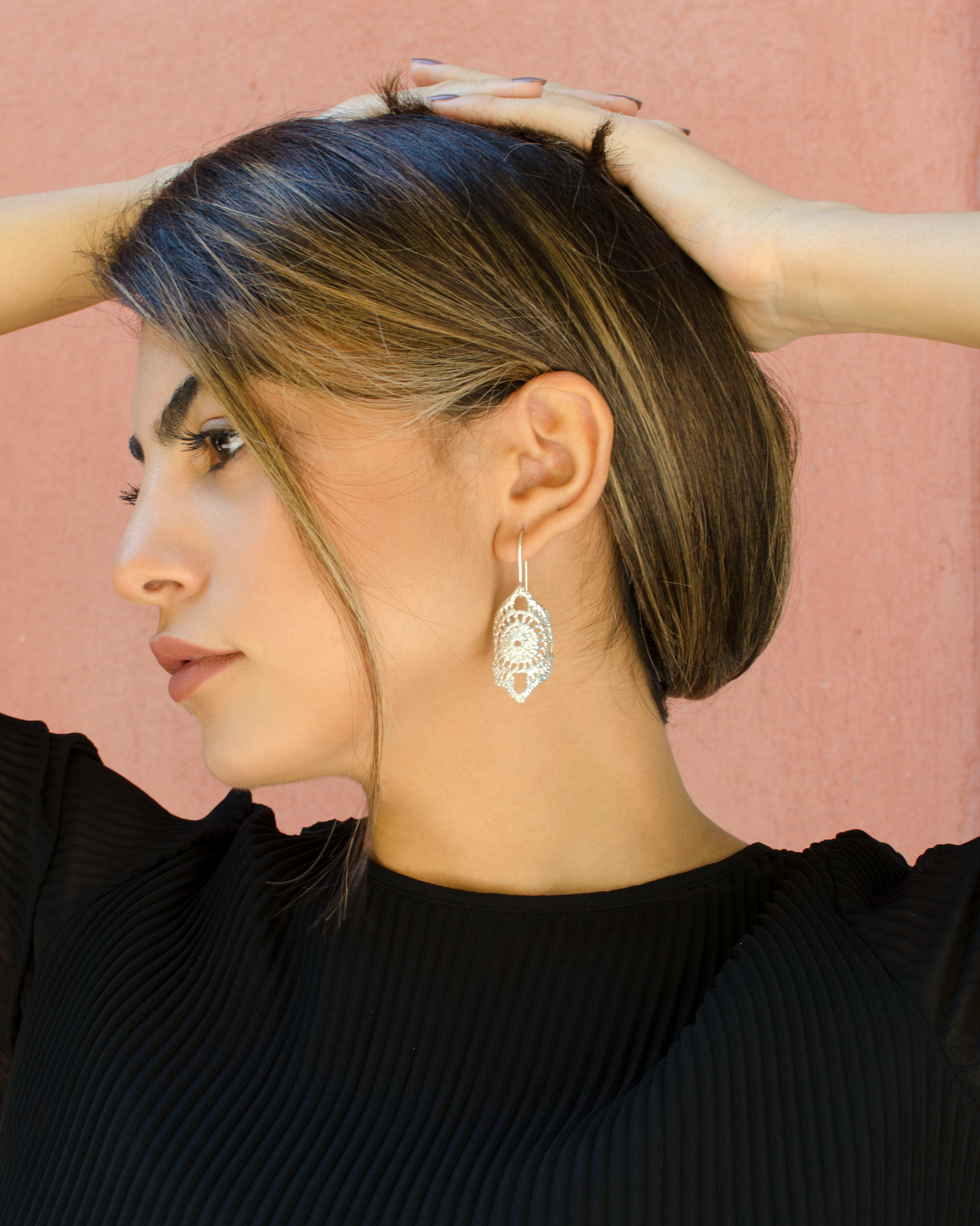 Σκουλαρίκια με σχέδιο δαντέλας