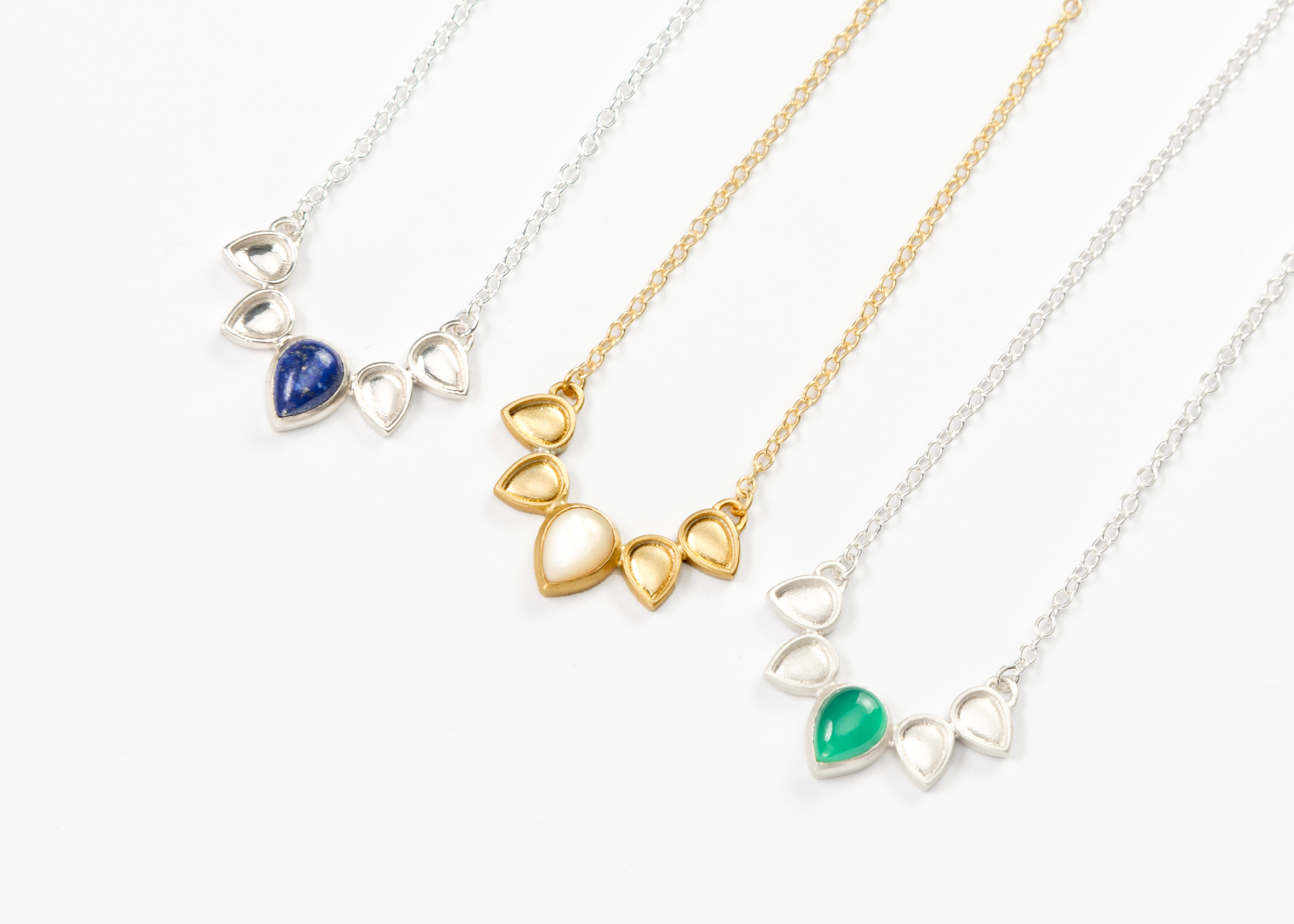 Μενταγιόν 'δάκρυα της γοργόνας' με ημιπολ. πέτρα