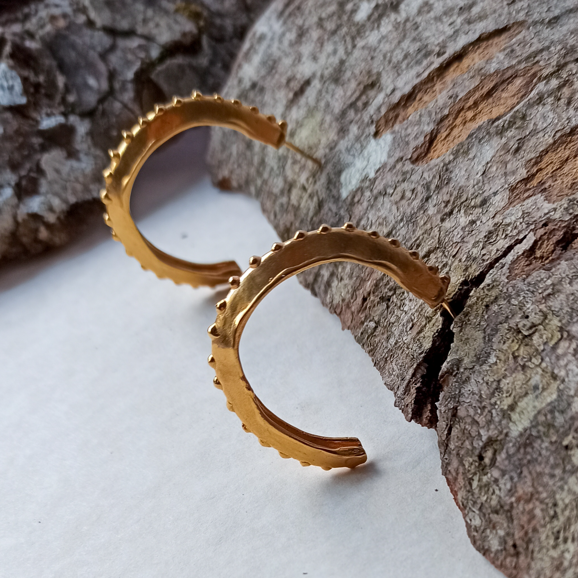 Handmade goldplated hoop earrings "Dotted"
