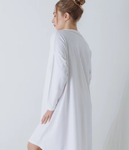 Long-sleeved Nightgown White