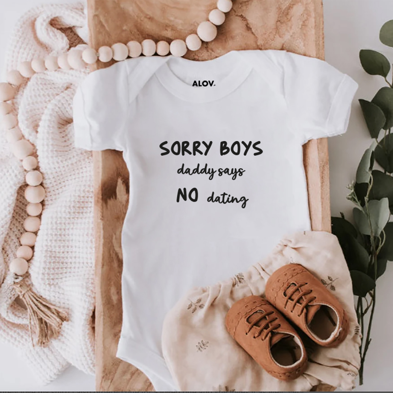 βρεφικό φορμάκι για κορίτσια, sorry boys daddy says no dating