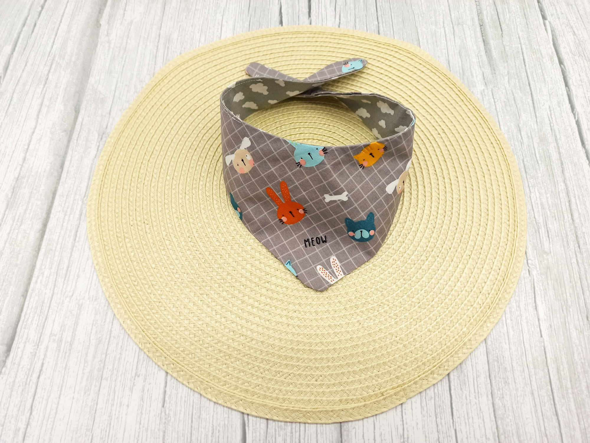 Mπαντάνα σκύλου σε μεγέθη Small, Medium
