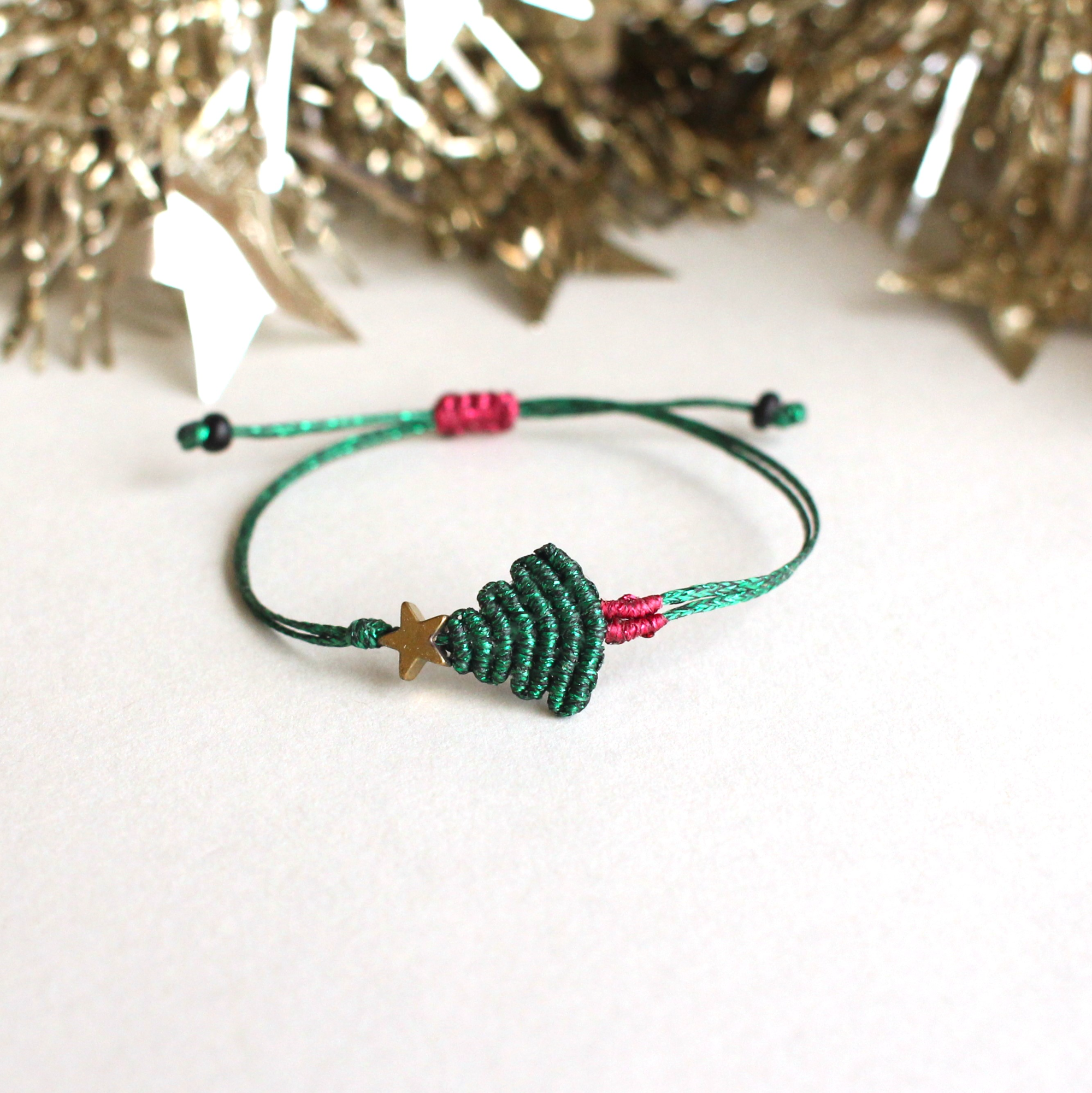 Oh Christmas Tree, Βραχιόλι