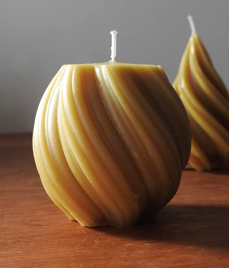 100% Beeswax Candle
Επιτραπέζιο κερί από 100% κερί μέλισσας