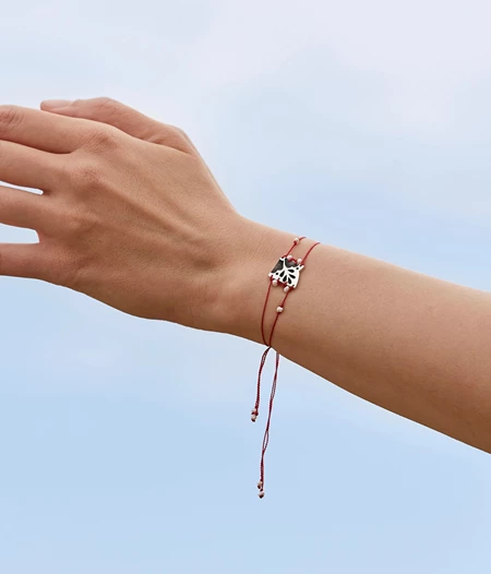 Βραχιόλια ''Τα Κεντητά'' με αλυσίδα ή με μαργαριτάρια