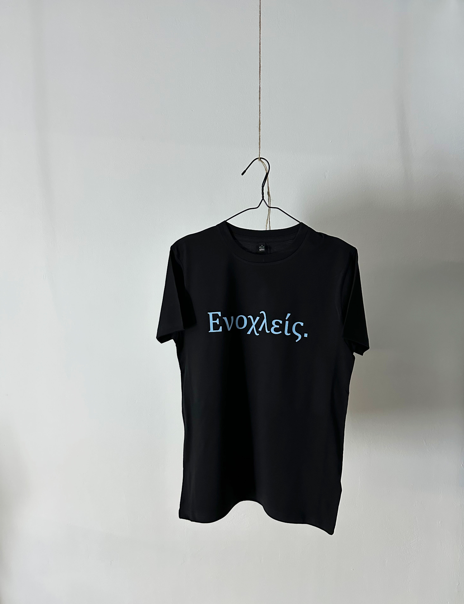 Ε Ν Ο Χ Λ Ε Ι Σ .