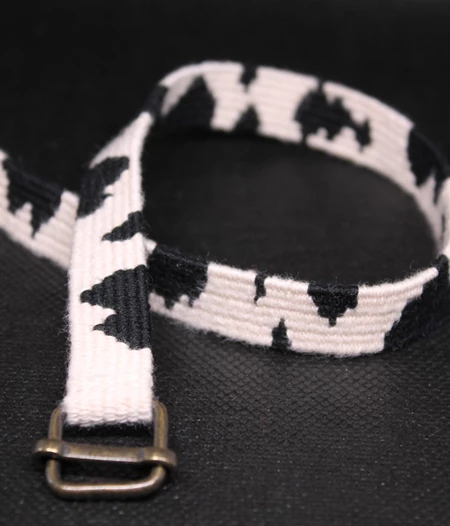 Handwoven decorative pet collar
