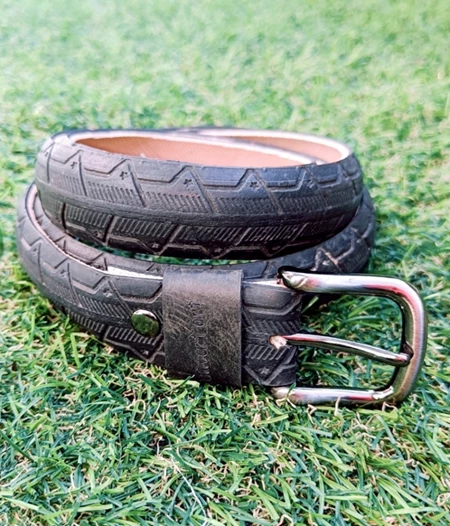 Black Tire Belt