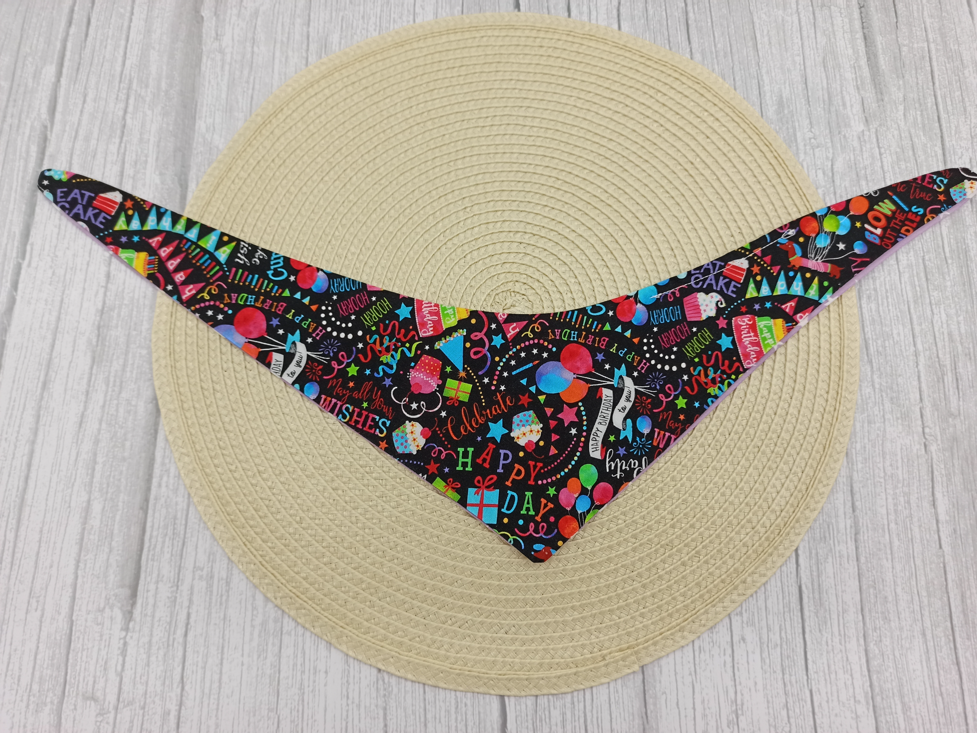 Mπαντάνα σκύλου σε μεγέθη Small - Medium