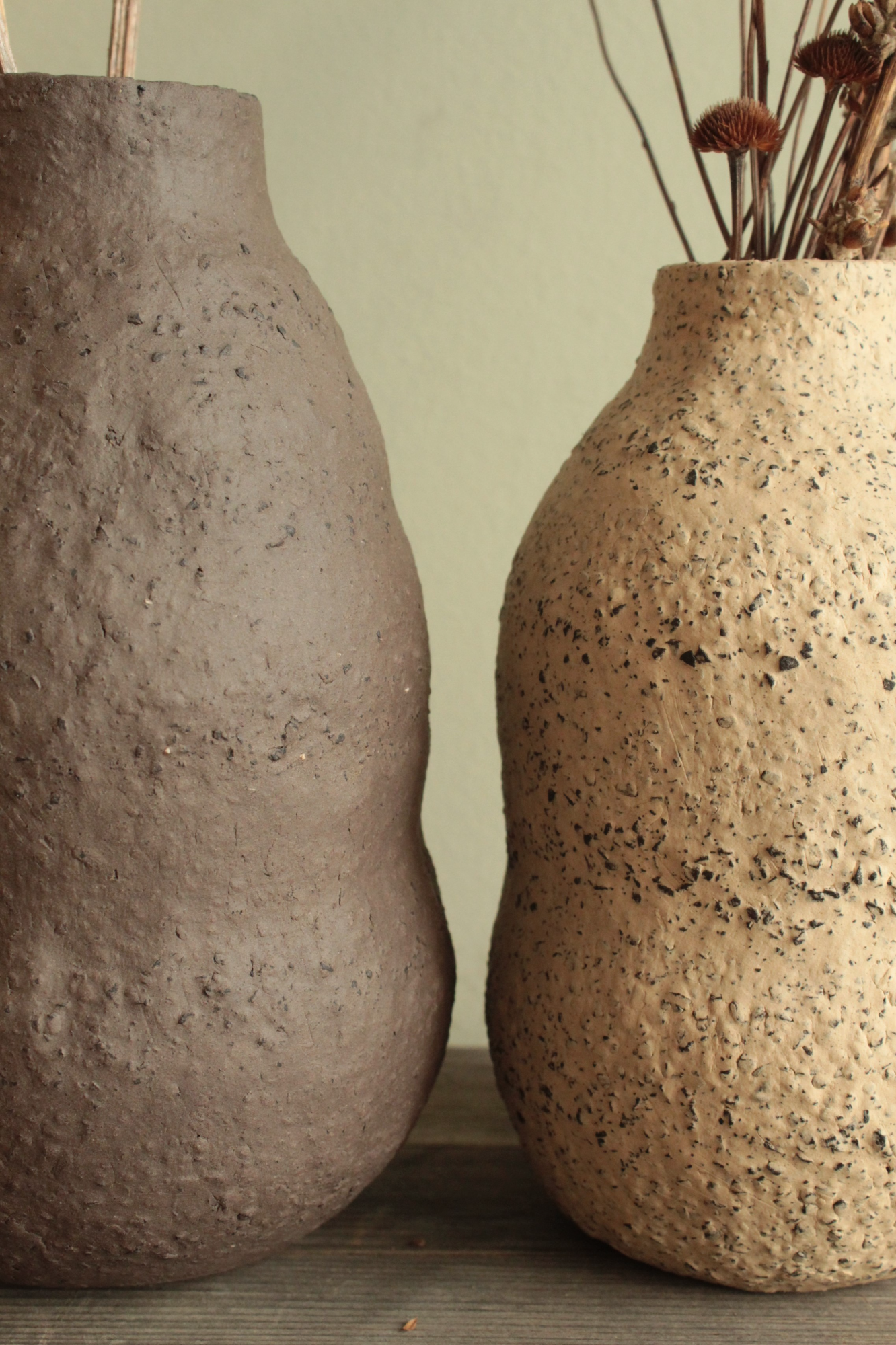 Μικρό βαζάκι με καμπύλες