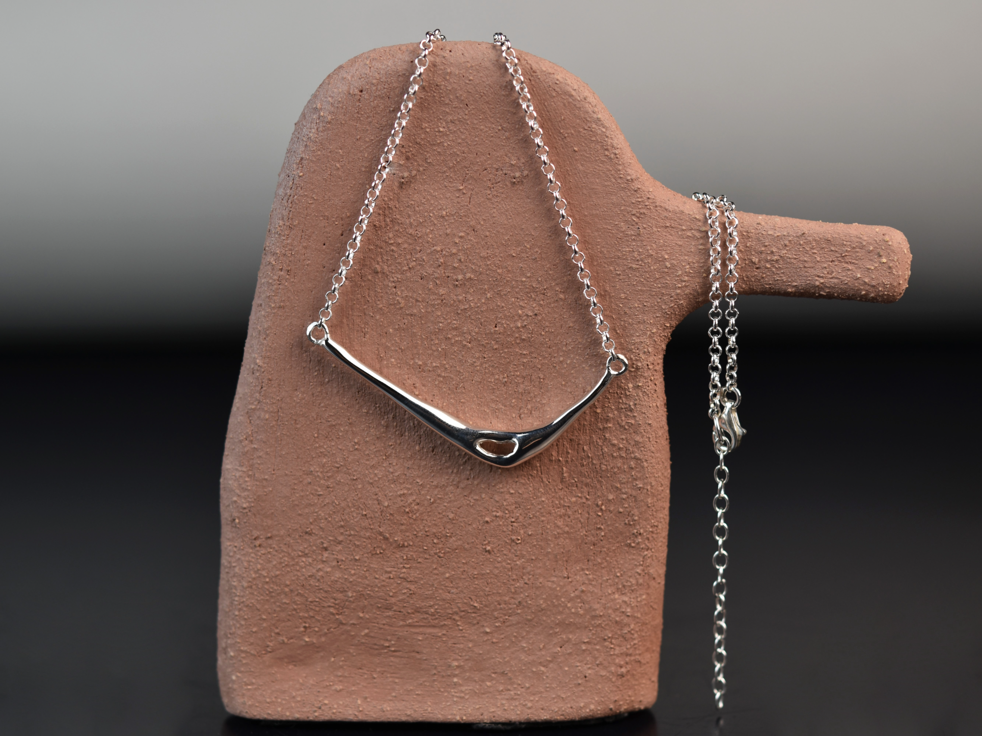 Horseshoe pendant