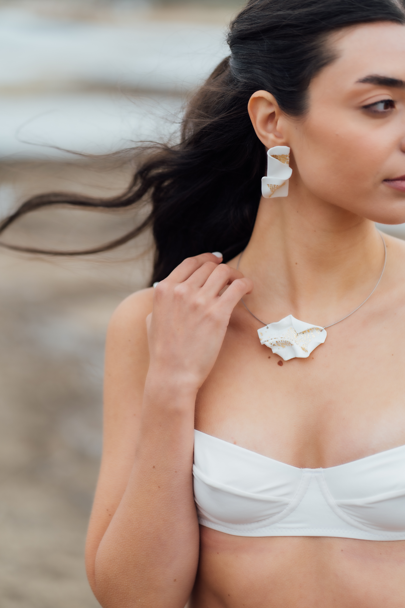 Θ-έρως Signature White Gold Earrings