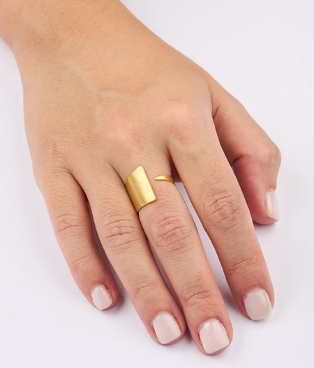 Δαχτυλίδι ανοιχτό τρίγωνο