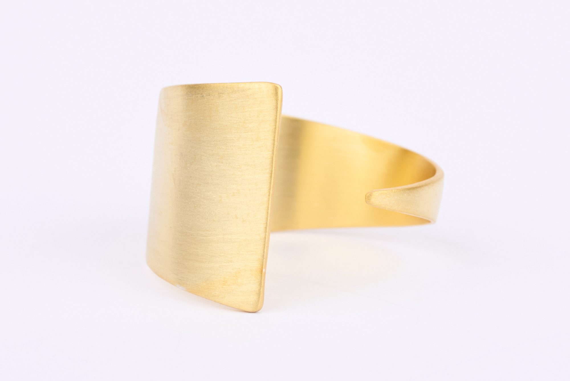 Δαχτυλίδι ανοιχτό τρίγωνο