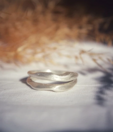 Wave ring