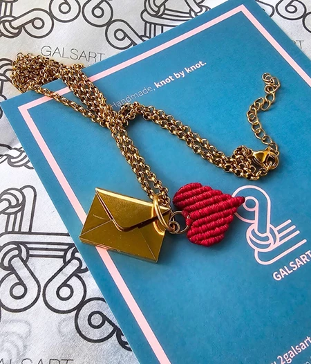 Secret Of My Heart, Valentine’s κολιέ