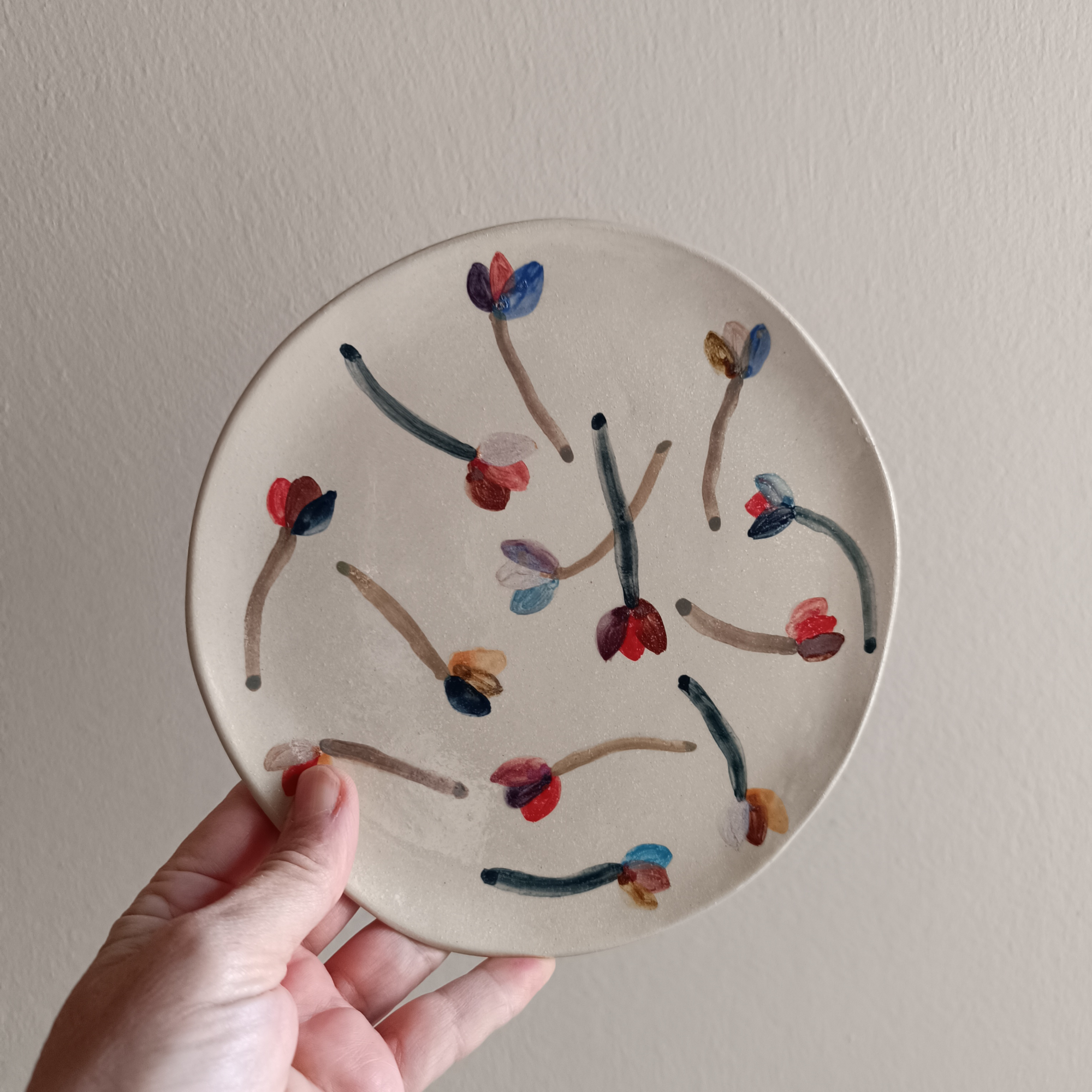 Abstract Floral Design Stoneware Cake Dish