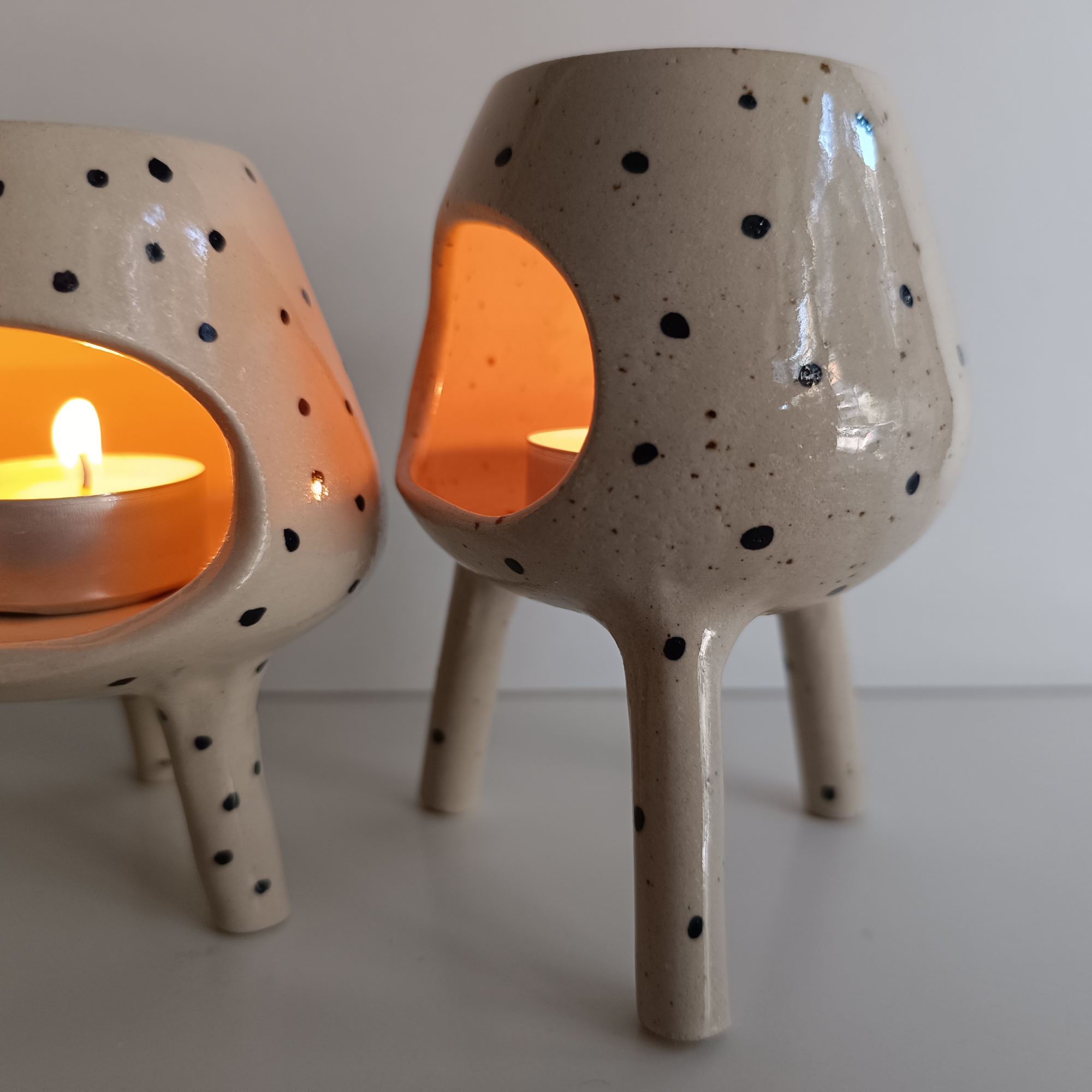 Sweet Polka Dot Stoneware Oil Burner