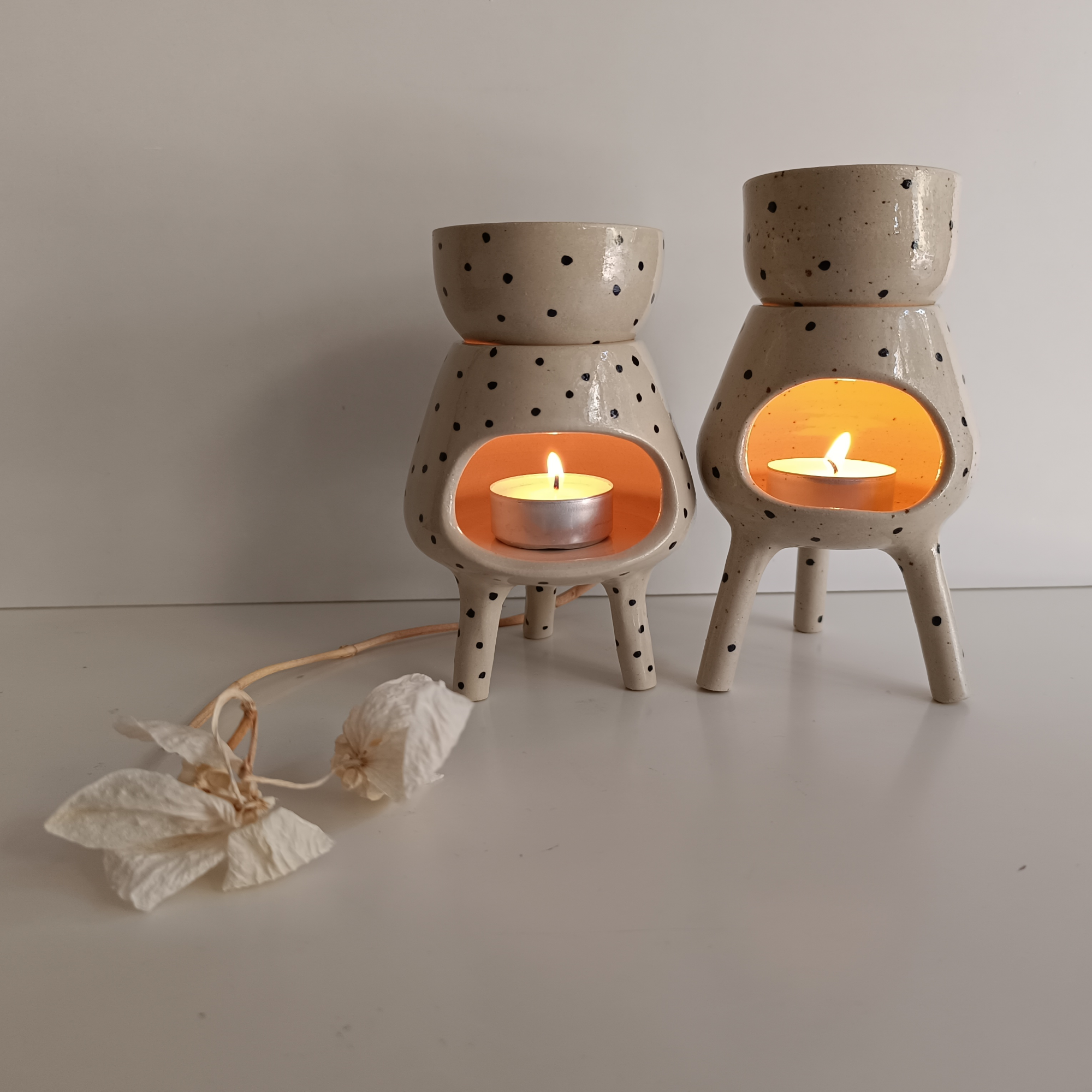 Sweet Polka Dot Stoneware Oil Burner