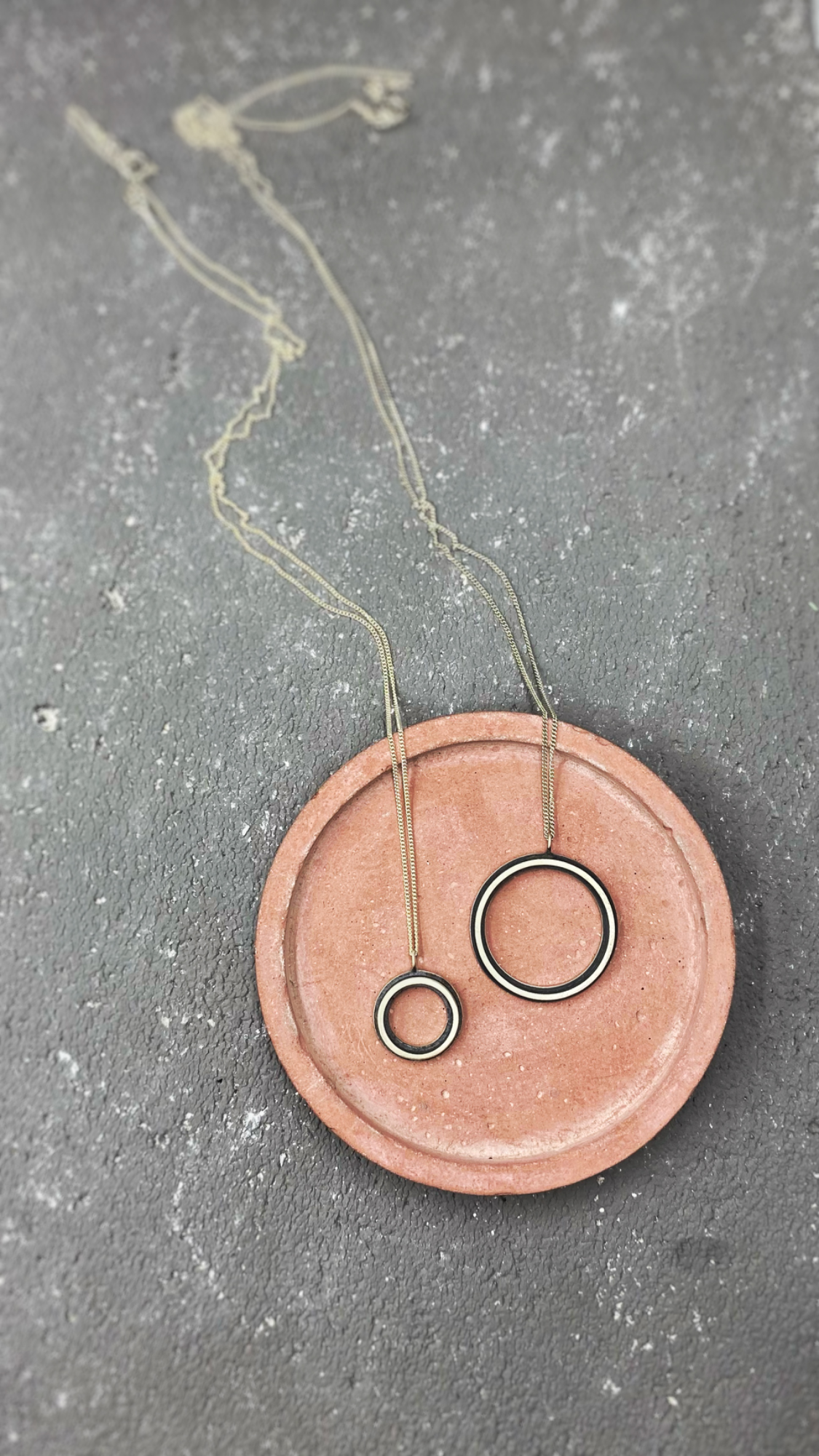 CONTRAST oxidized necklace