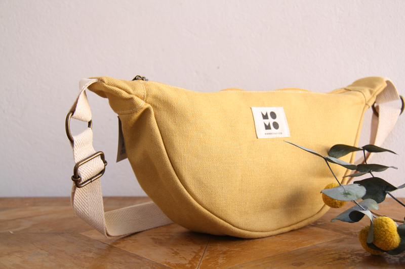 Κίτρινη Τσάντα Μπανάνα Χιαστί 
