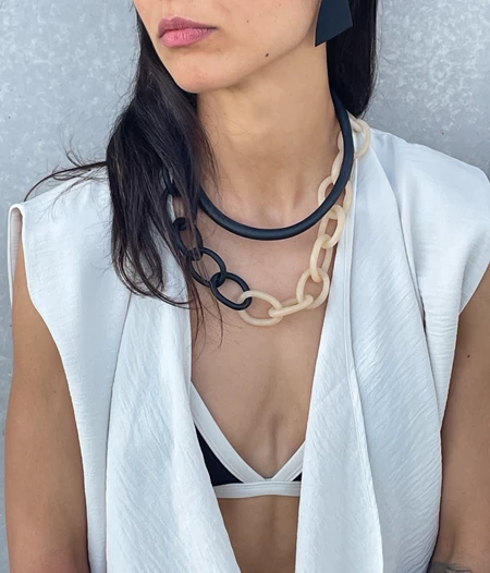 Balance chain necklace