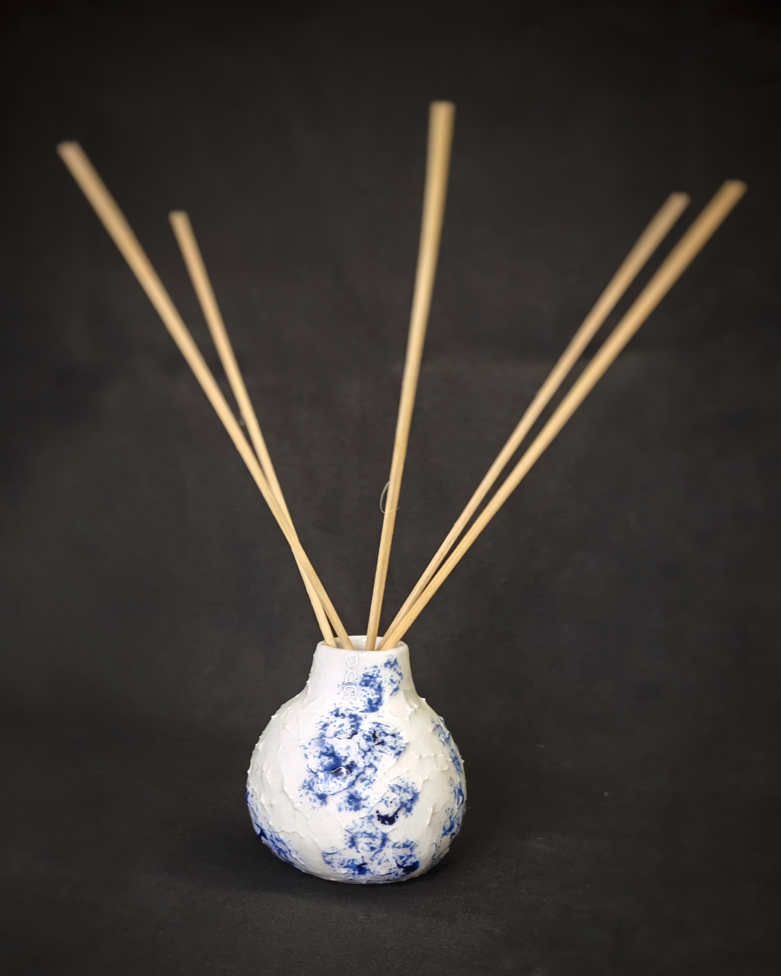 The Ocean Cradle Vase/ Room Diffuser/ Candle Holder