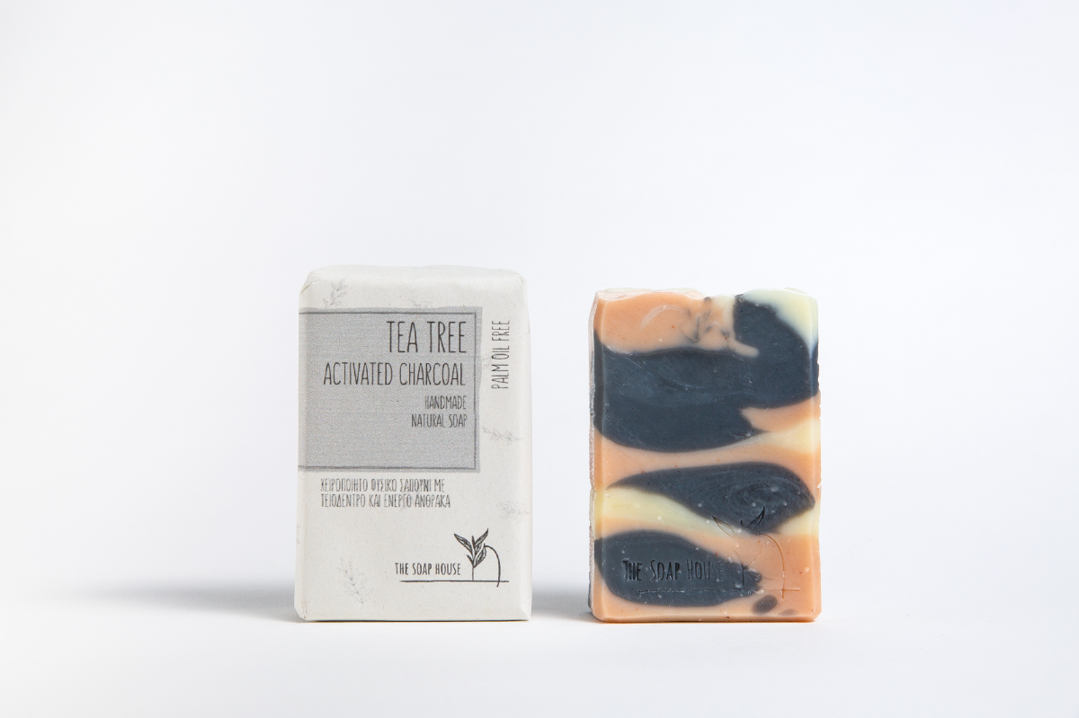 Φυσικό σαπούνι με Ενεργό Άνθρακα &amp; Τεϊόδεντρο