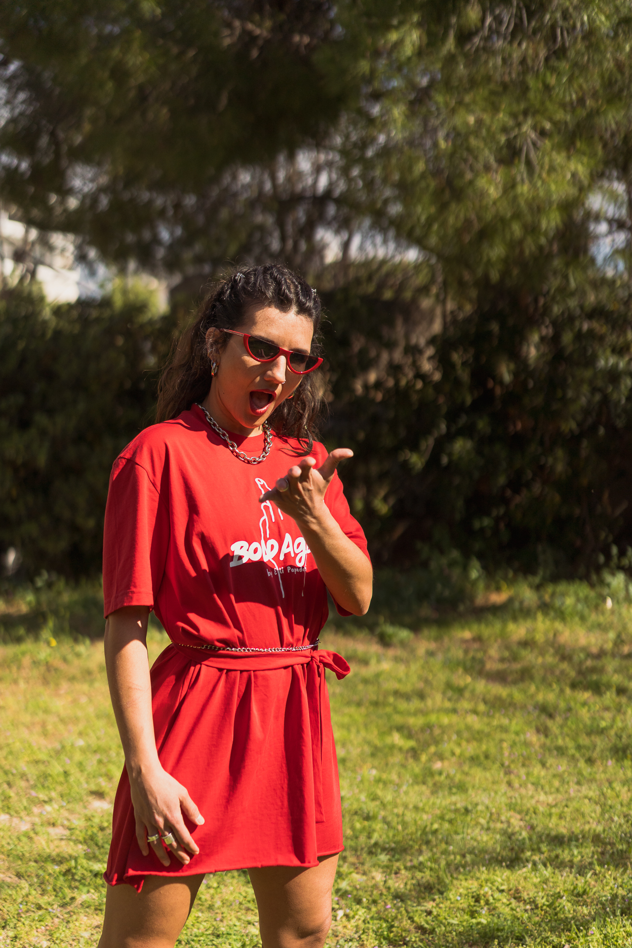 To mplouzaki t** prwhn, DRESS