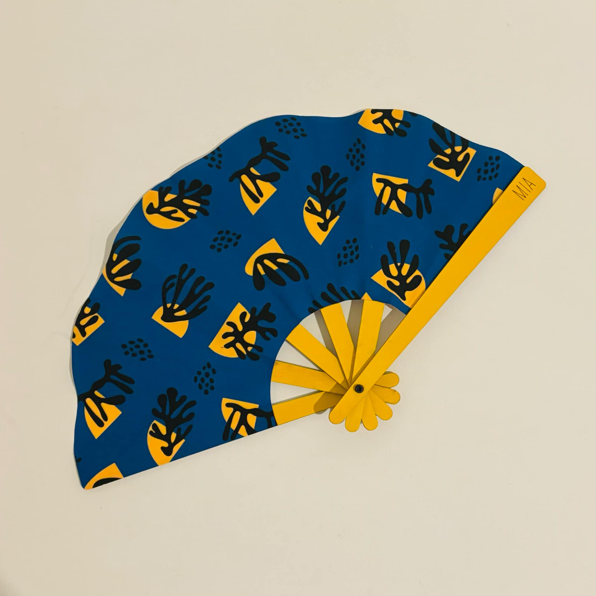 Μπλε/κίτρινη βεντάλια 