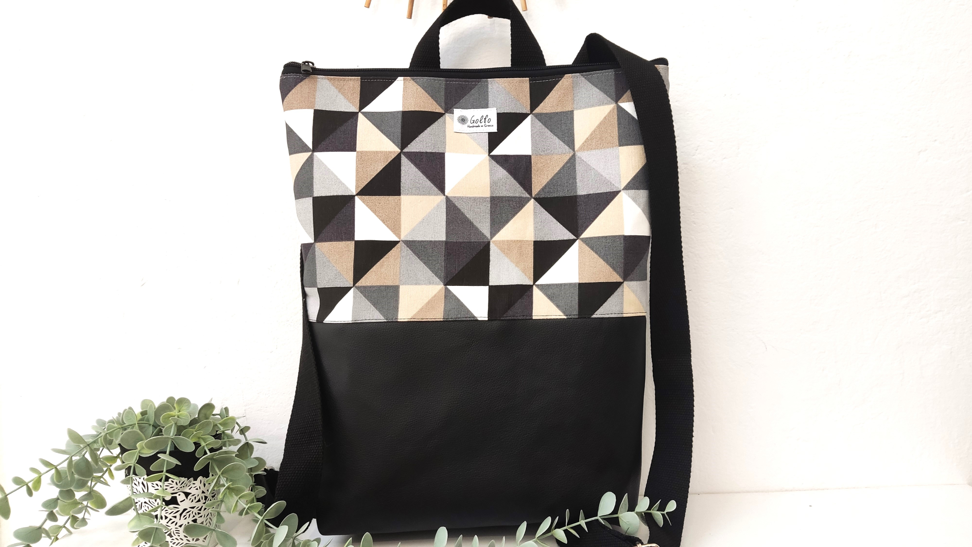 Χειροποίητη τσάντα πλάτης μεγάλη.