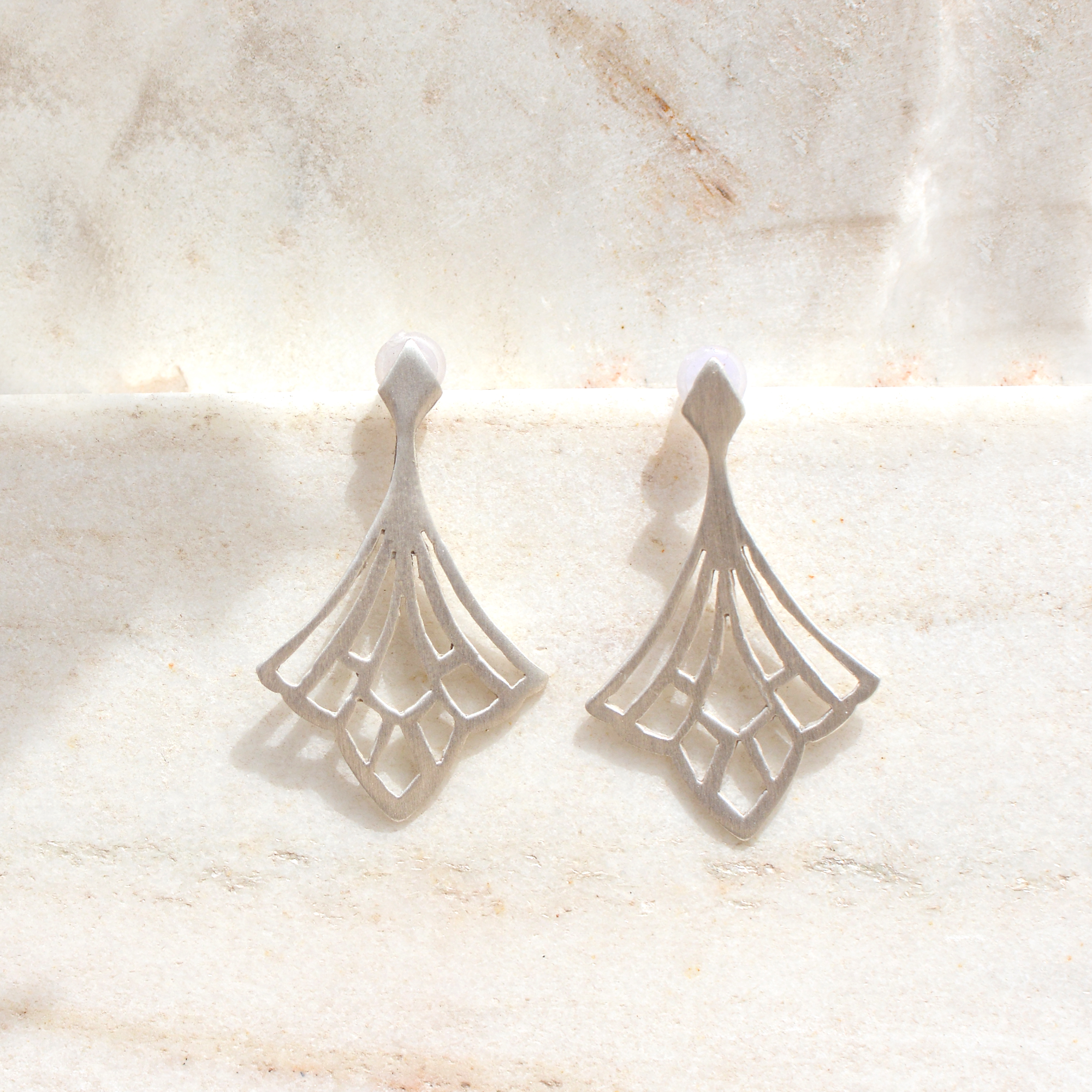 Σκουλαρίκια λουλούδια Αrt Deco.