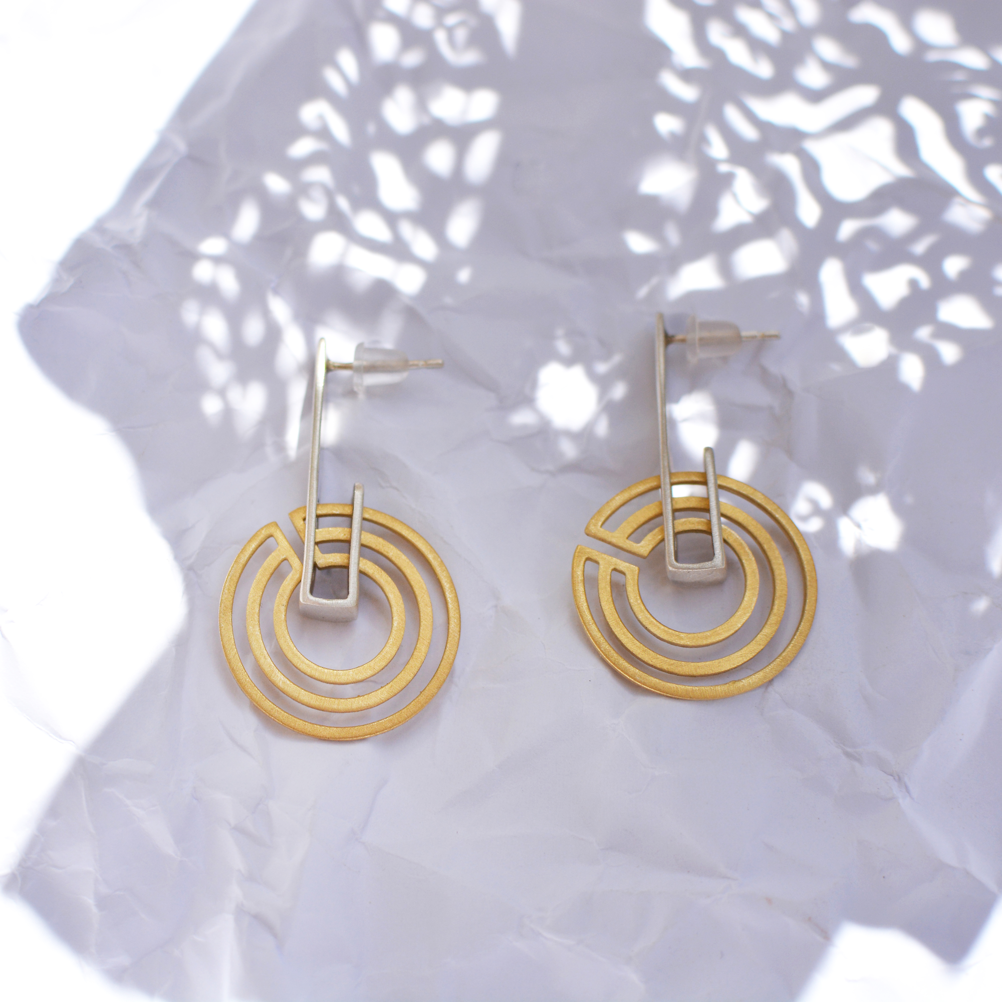 Σκουλαρίκια καρφωτά Bauhaus κύκλοι.