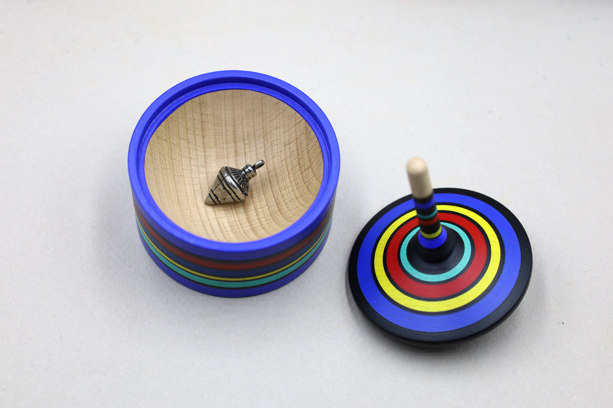 Σβούρα μπιζουτιέρα