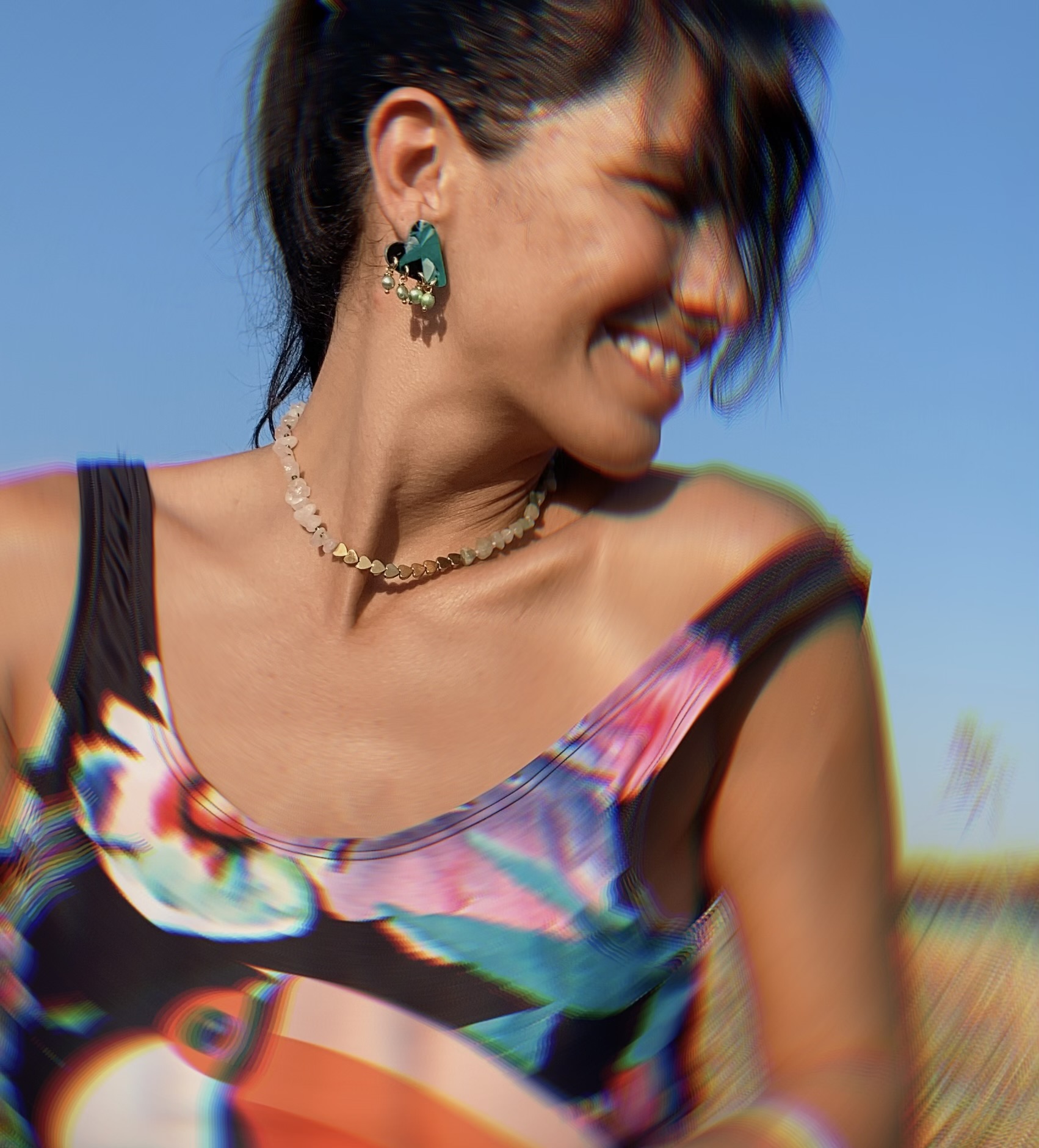 Tiny hearts earrings