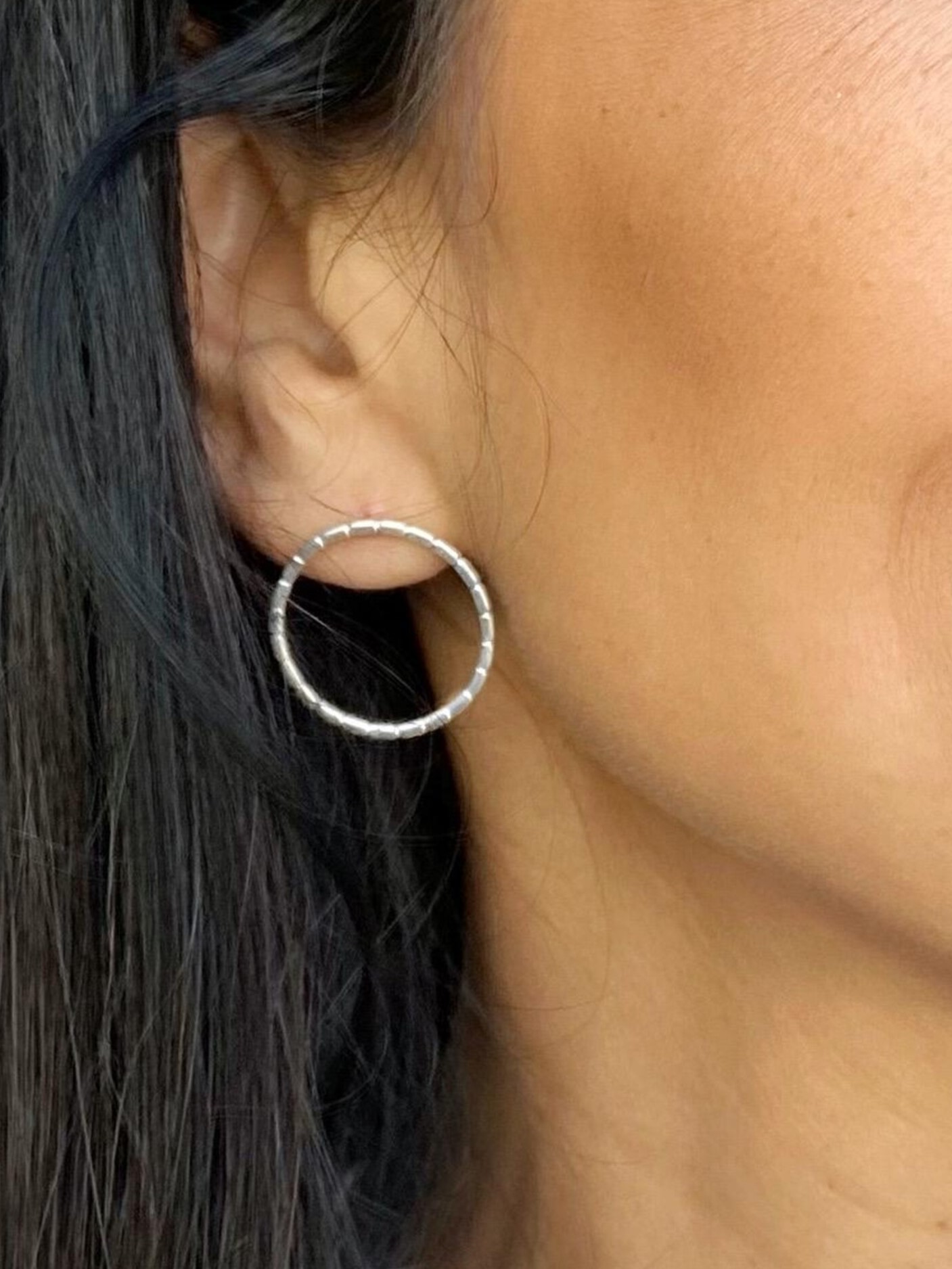 FORMS Open circle studs