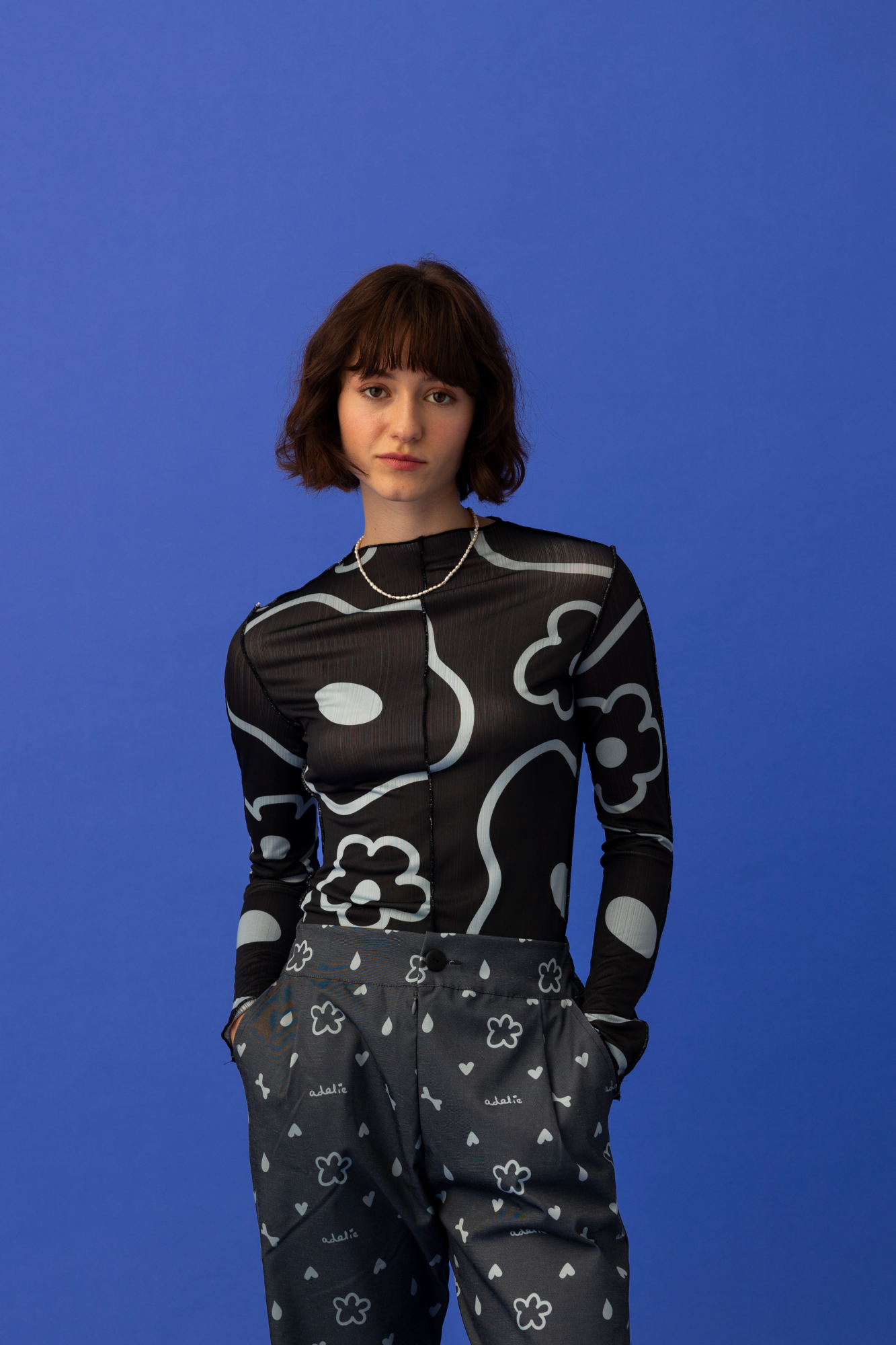 LILLY TOP-MINIMAL FLORAL