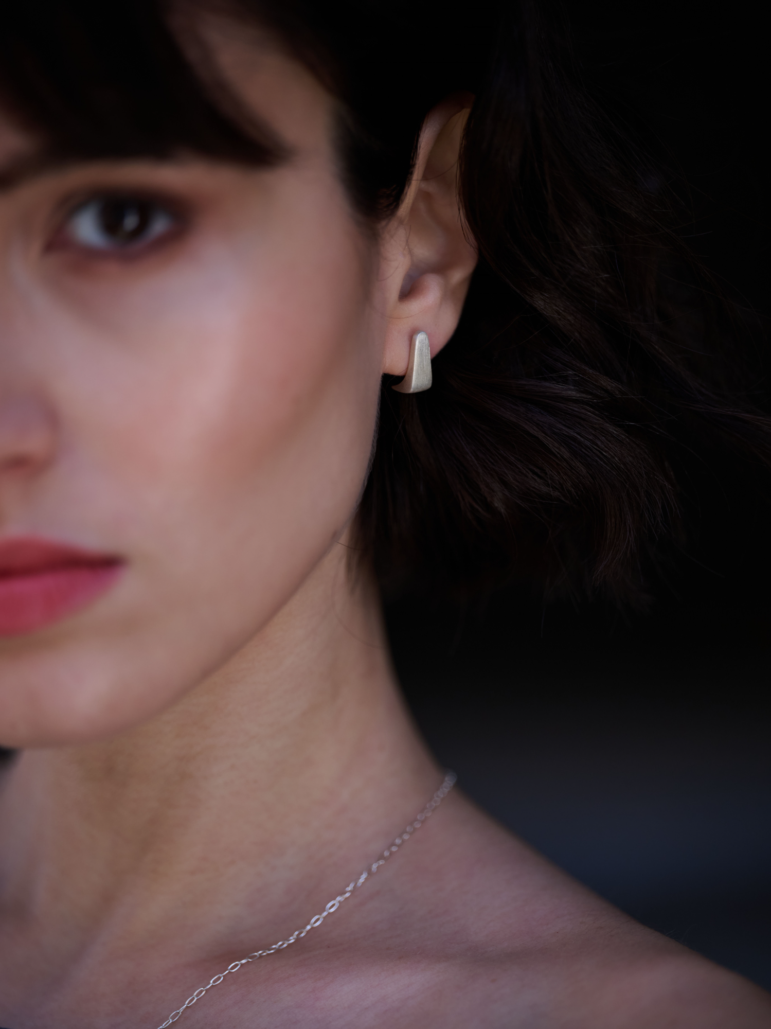 Κυρτά ματ σκουλαρίκια