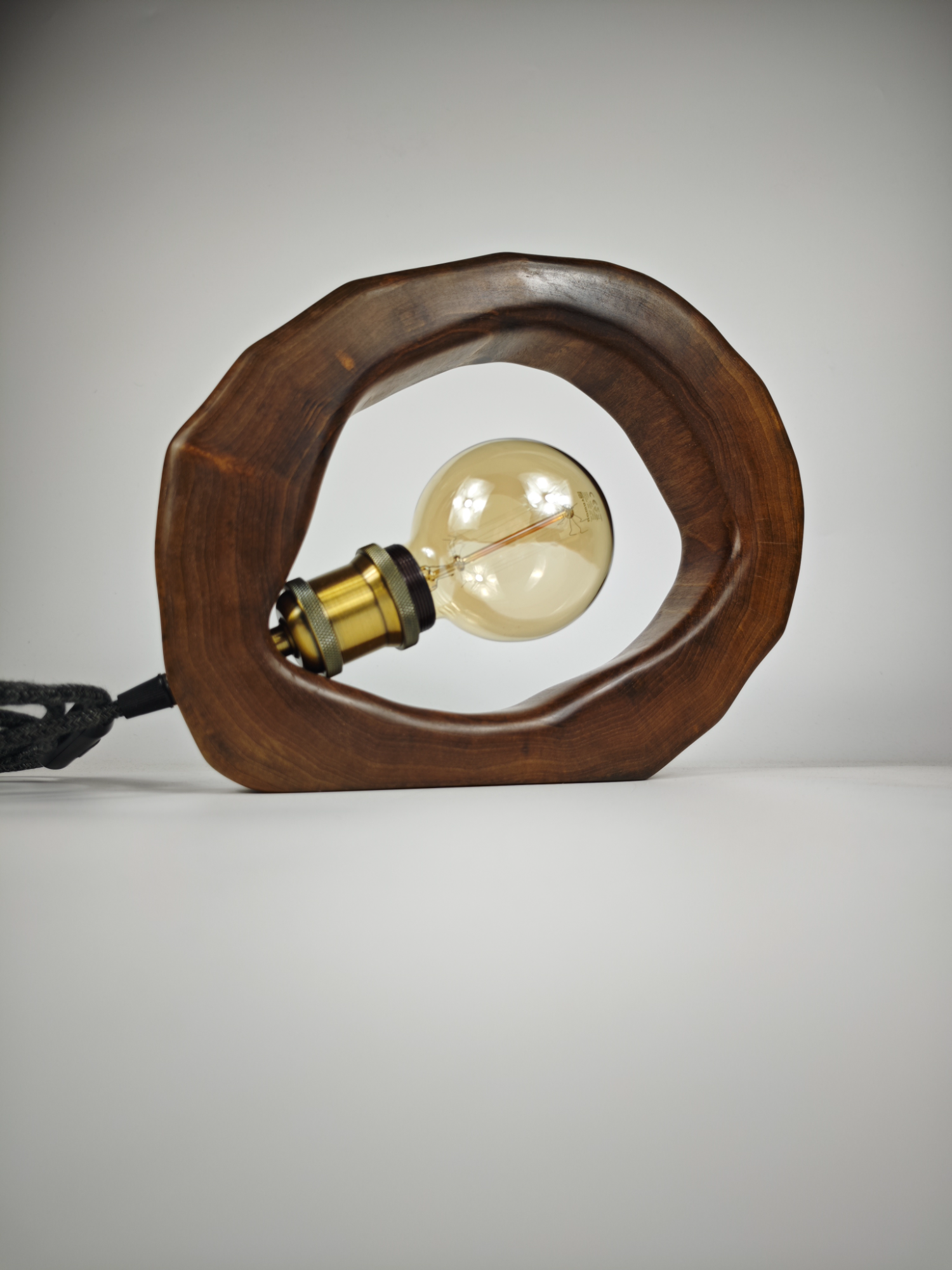 Επιτραπέζιο Φωτιστικό