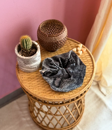 Lara Scrunchy