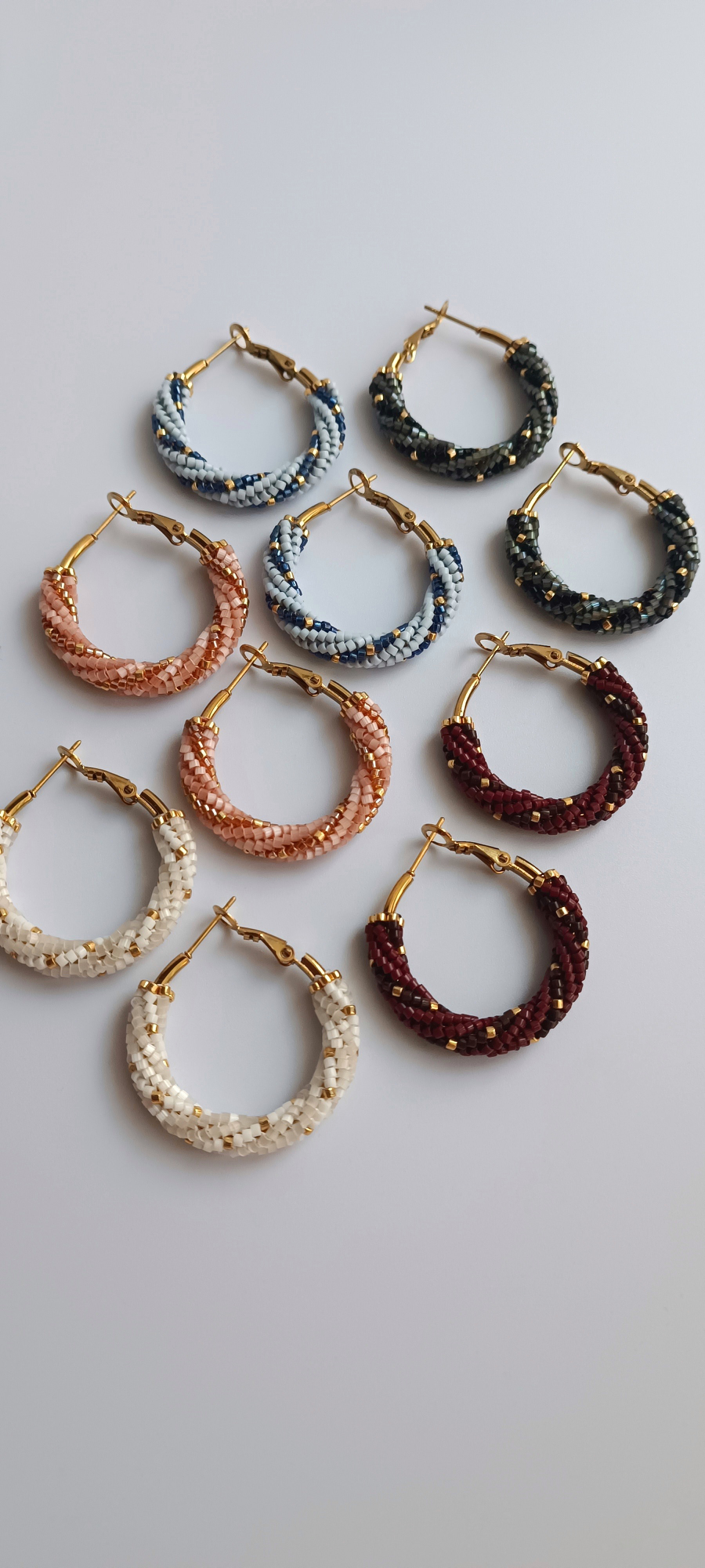 Σκουλαρίκια Κρίκοι Twist Με Χάντρες Miyuki