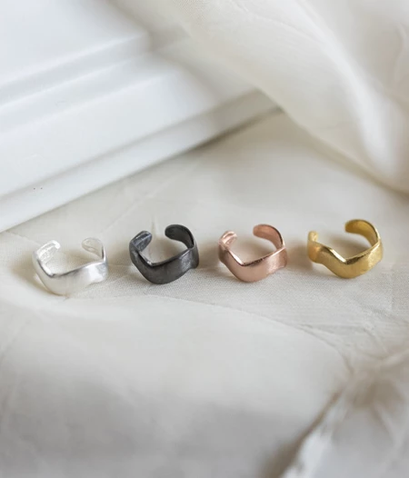 Pyramid Cluster Ear Cuff