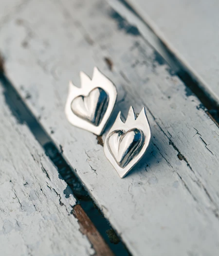 Puffy Burning Heart σκουλαρίκια-Love You to Death Collection