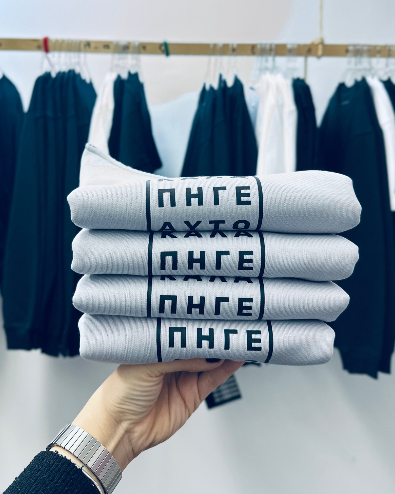 ΚΑΛΑ ΠΗΓΕ ΑΥΤΟ αμάνικο κροπντ φούτερ