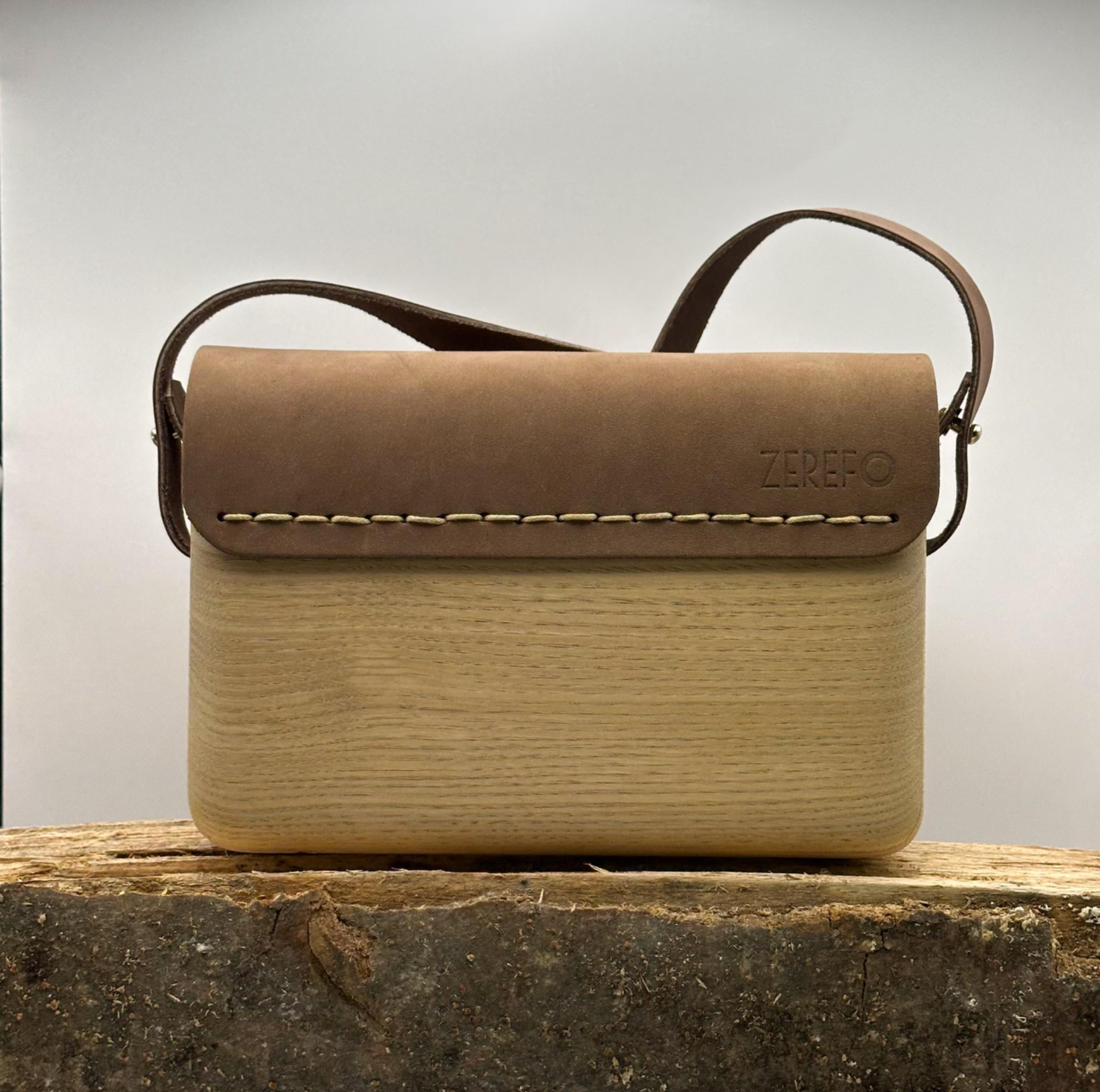 FORE Aya 
wooden purse
