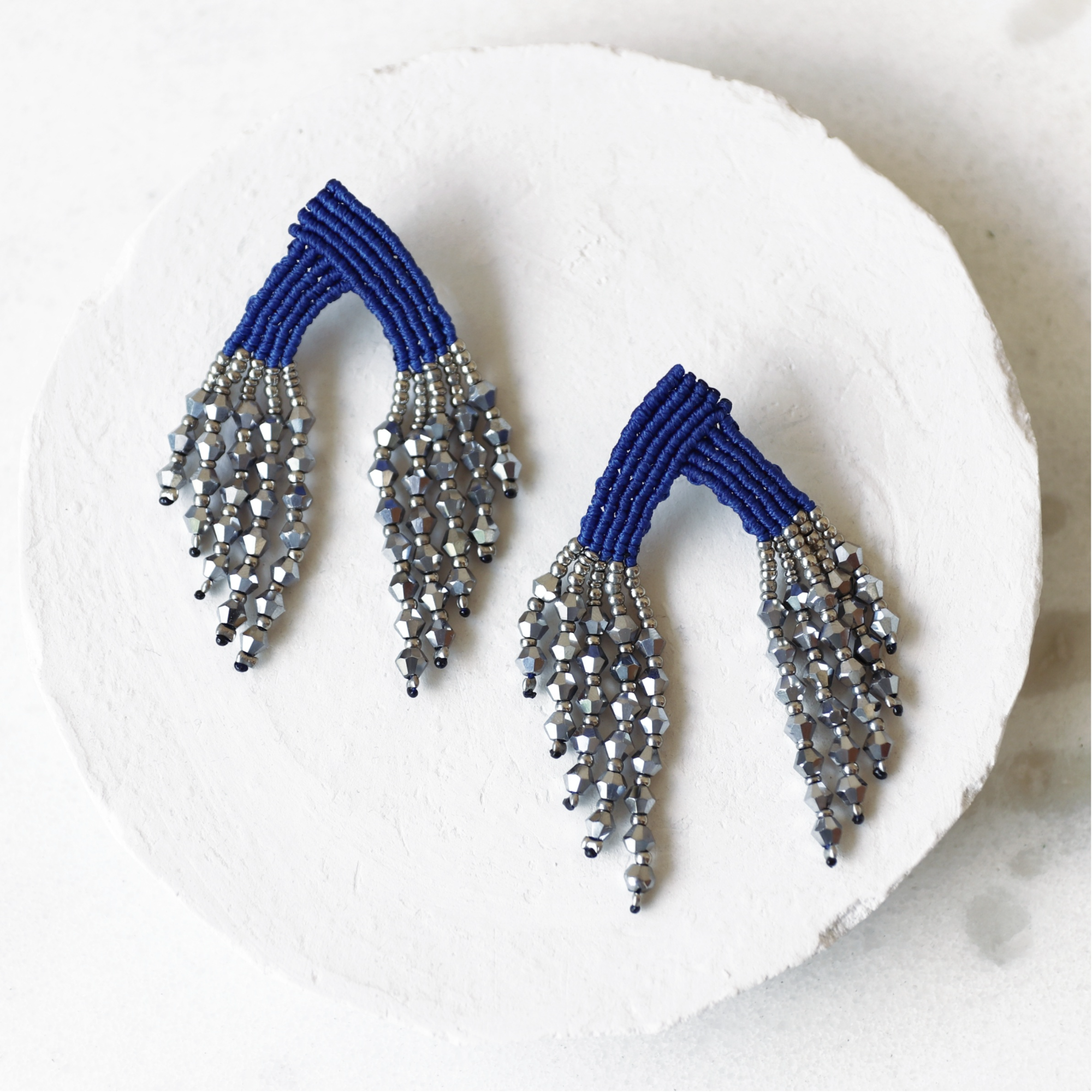 Μοναδικά χειροποίητα σκουλαρίκια μακραμέ 