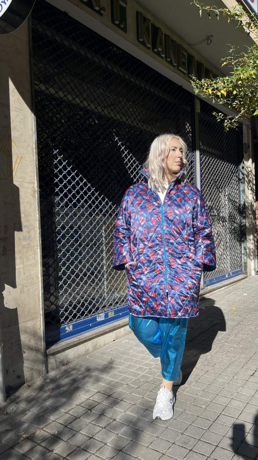 Χειροποίητο Παλτό σε Αφηρημένο Πολύχρωμο Πριντ.